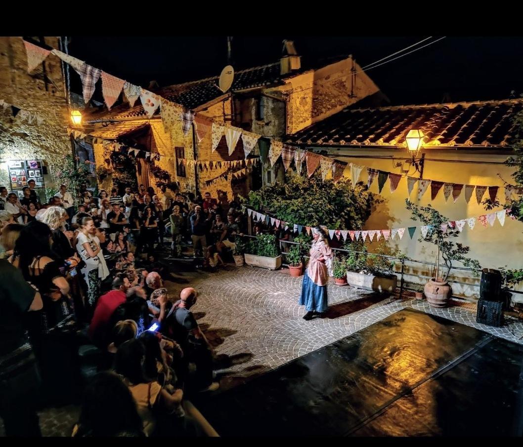 شقة La Casa In Piazza Toffia المظهر الخارجي الصورة